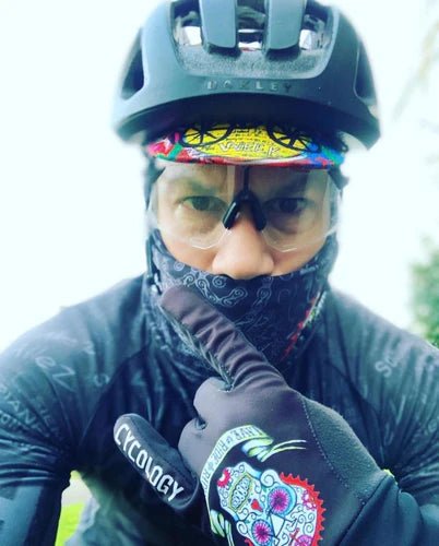 How to dress for changing weather when cycling - Cycology Clothing Europe