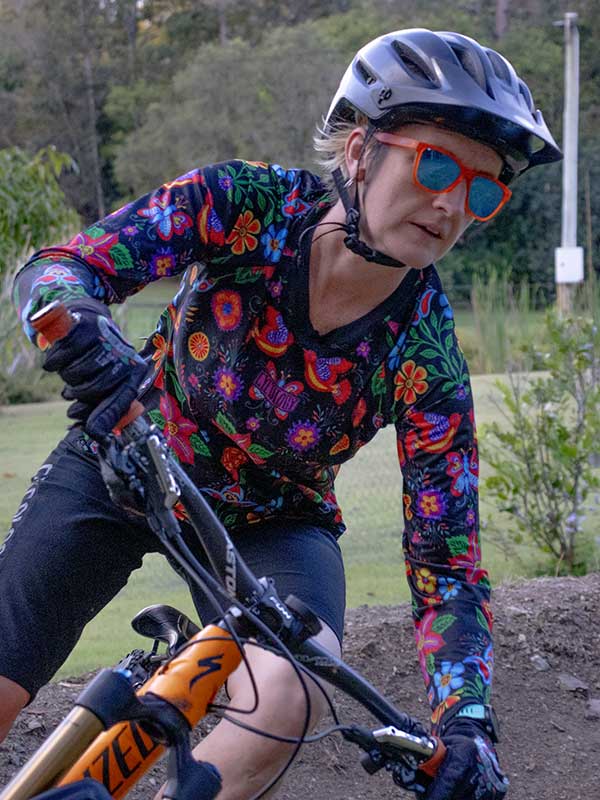 mountainbike kleider damen Frida Womens Long Sleeve Mountain Bike Jersey | Cycology EU